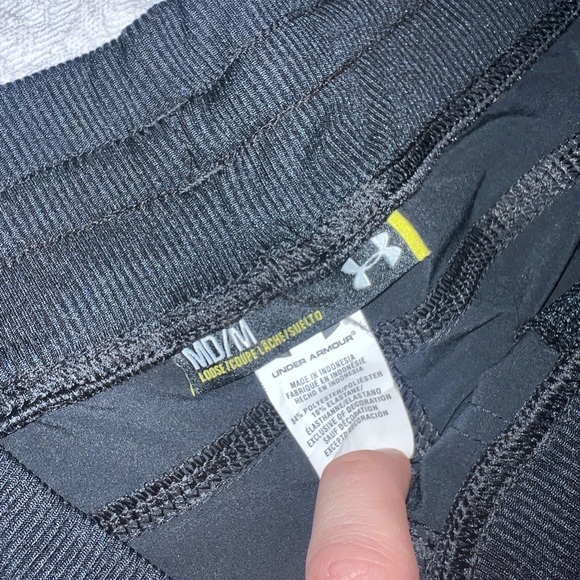 Women’s Under Armour Black Ruched Pants - Picture 4 of 11